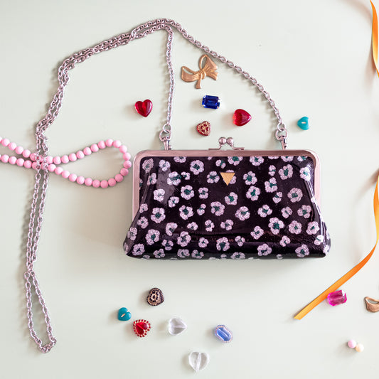 8 【チェーン付き】トライアングルロングウォレット kirabana